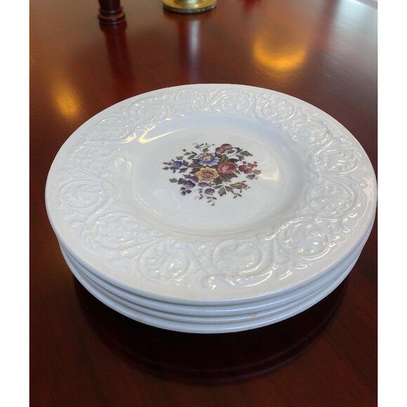 Set of 4 Wedgwood Patrician "Swansea" Bread & Butter Plates – 6.5” Floral Emboss - Picture 2 of 4